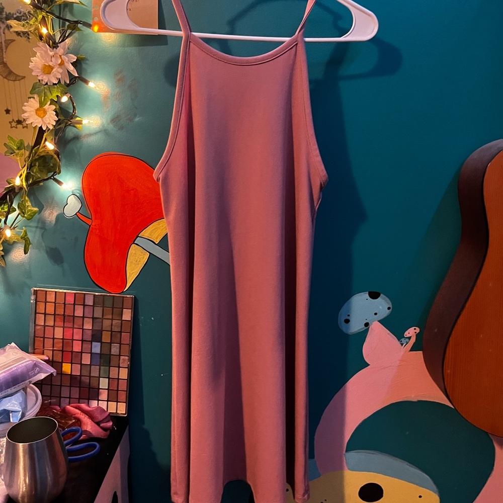 pink stretchy wallflower dress! great condition - Picture 2 of 3